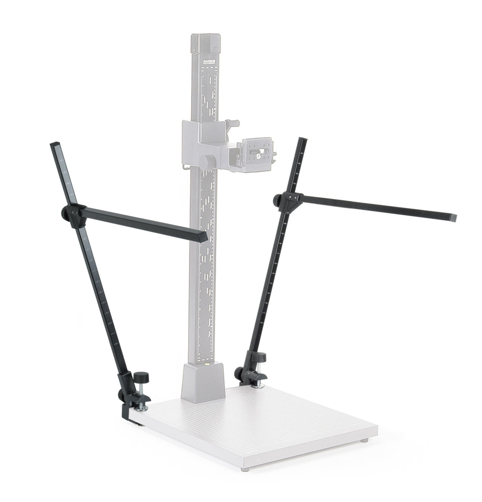 Kaiser Fototechnik 5580 Lamp Arms, consisting of two vertical arms, each with crossbar and clamp base. Edge dimension of all bars: 20 mm