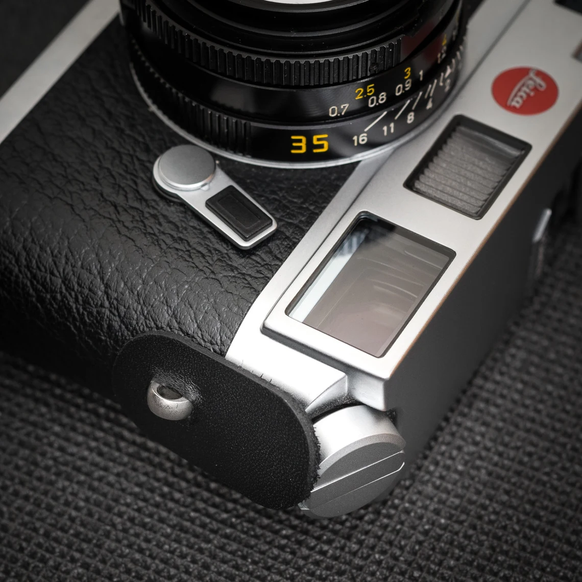 DeadCameras Black Elongated Leather Strap Protectors & 16mm Split Rings-Camera Strap-Kudos