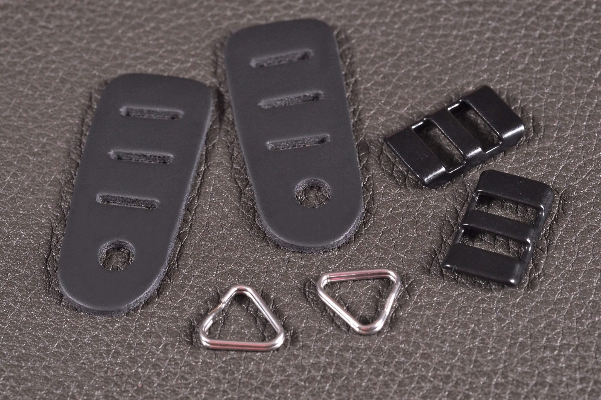 EDDYCAM Elk Leather Camera Protection Pads - Black with Chrome Triangular Rings and Black Stainless Steel Clips (2 pack)-Camera Strap Accessory-Eddycam